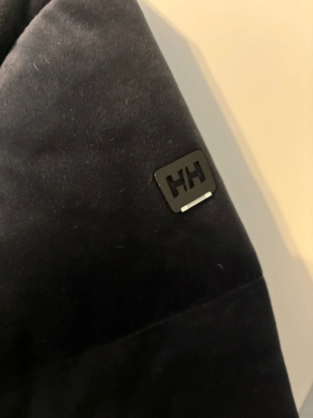 Helly Hansen Velvet Puffer Jacket – Women’s Small (S/P) - Picture 3 of 8